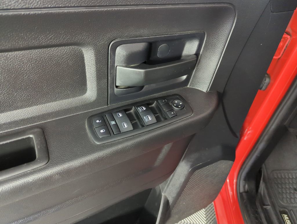 Used 2014 RAM 1500 Express image 19