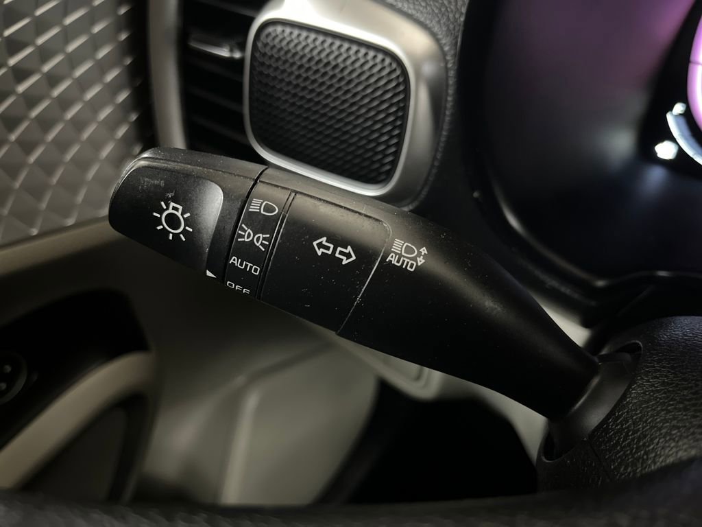 Used 2023 Kia Soul LX w/ LX Technology Package image 60