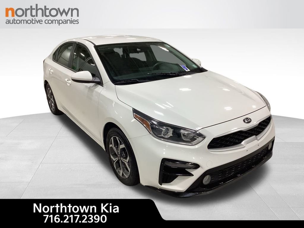 Certified 2020 Kia Forte LXS image 2