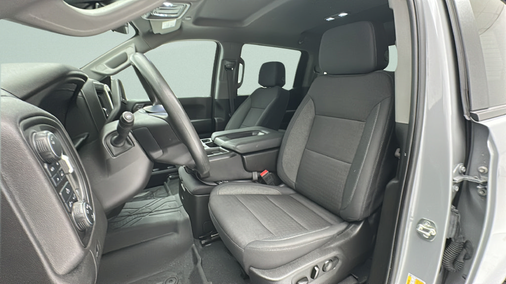 Used 2025 Chevrolet Silverado 1500 Custom w/ LPO, Dark Essentials Package AWD/4WD image 16