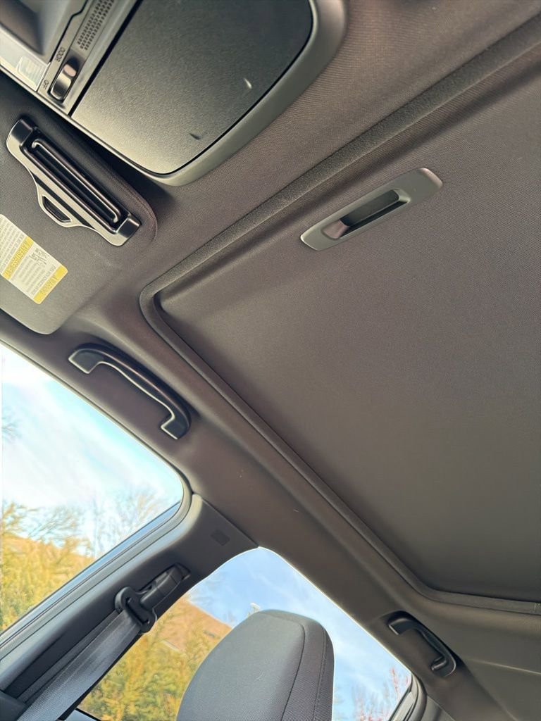 Used 2025 Subaru Forester Premium image 12