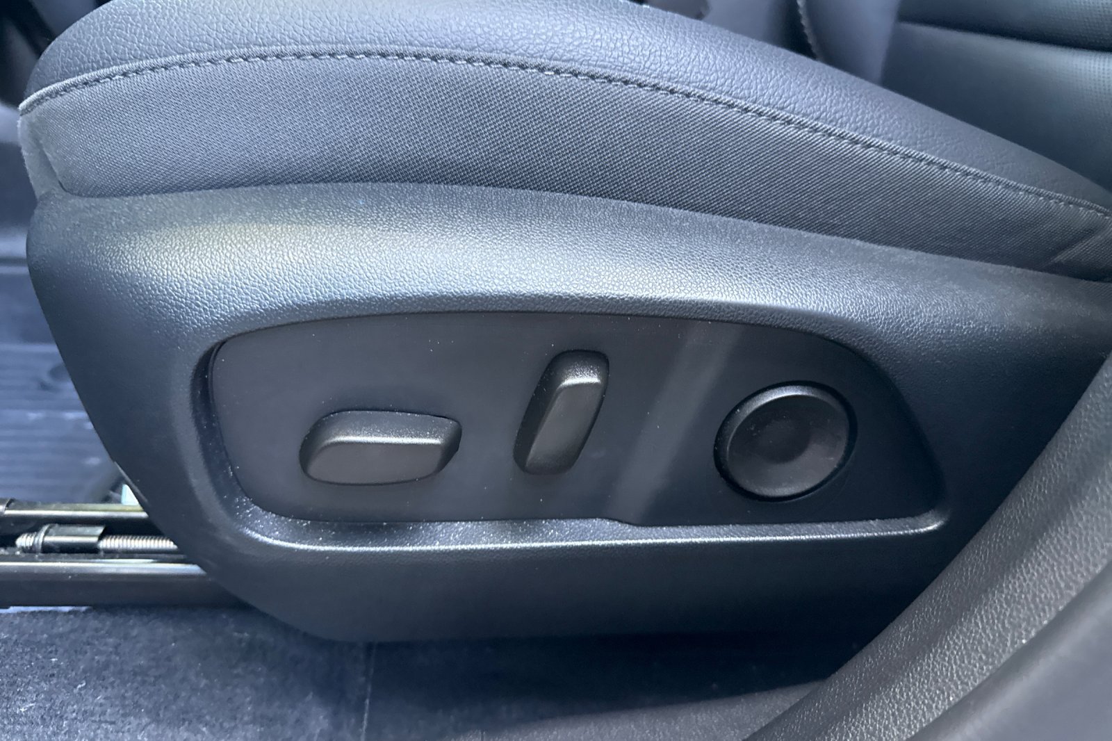 Used 2026 GMC Terrain Denali w/ LPO, Floor Liner Package AWD/4WD image 14