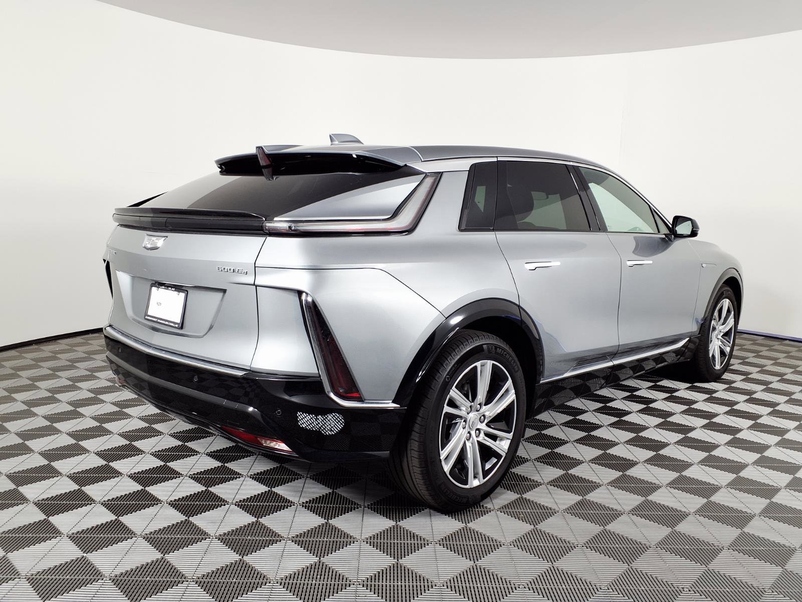 Certified 2024 Cadillac Lyriq Tech AWD/4WD image 4