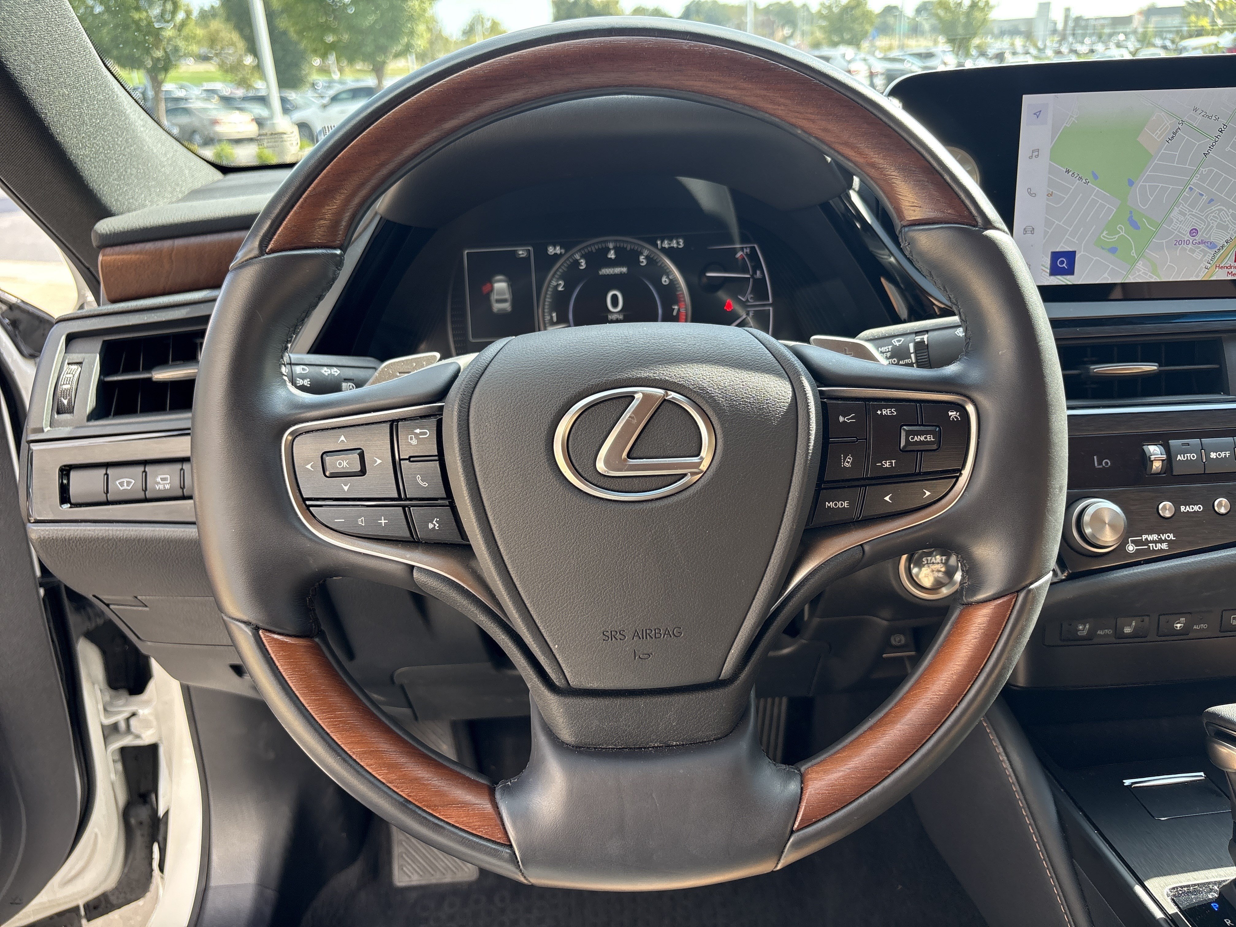 Certified 2025 Lexus ES 350 Ultra Luxury FWD image 18