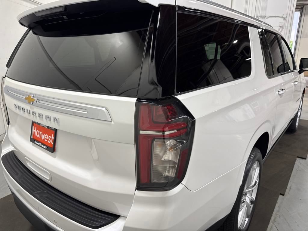 Certified 2024 Chevrolet Suburban High Country image 7