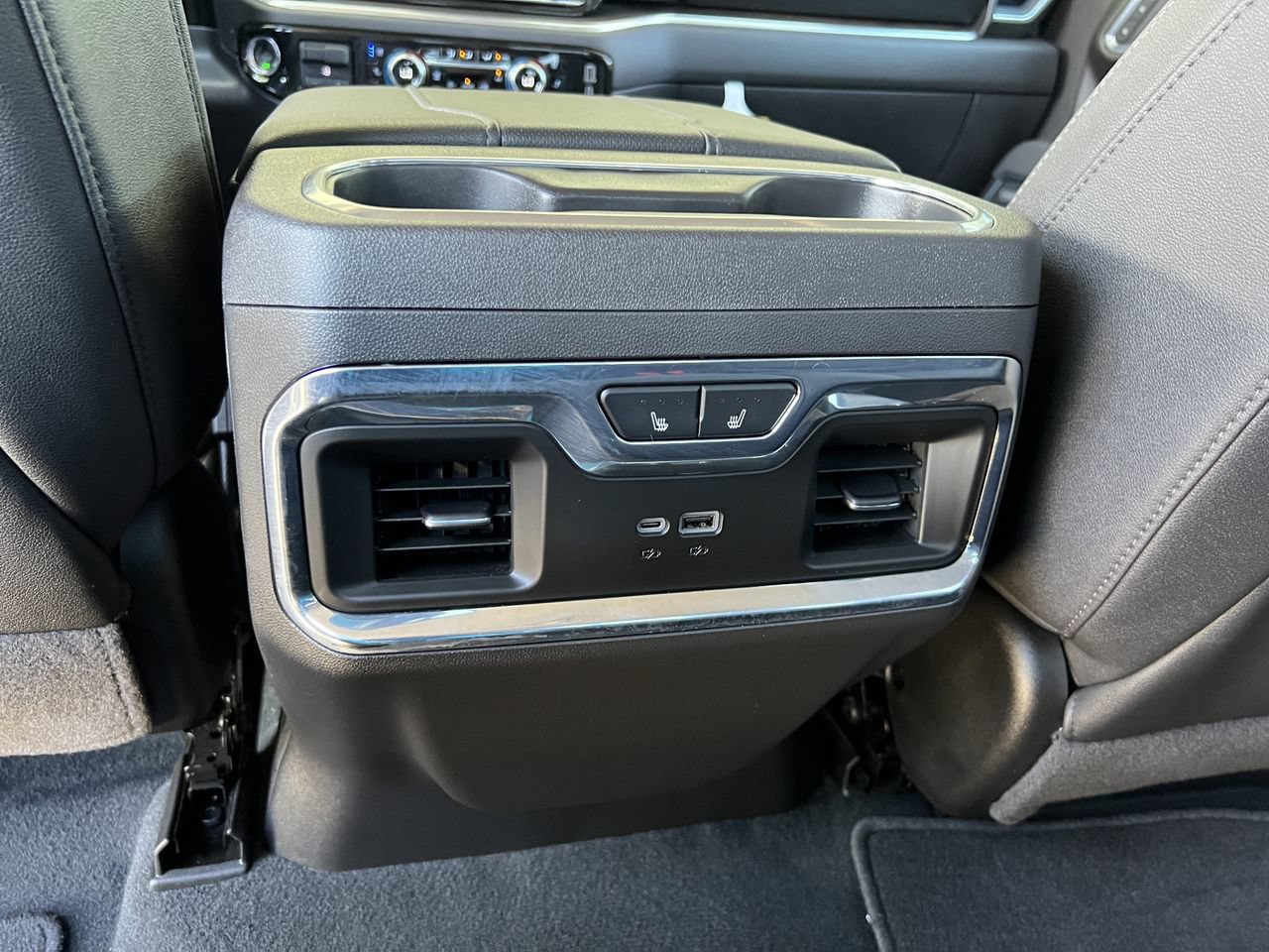 Used 2025 GMC Sierra 1500 SLT AWD/4WD image 29