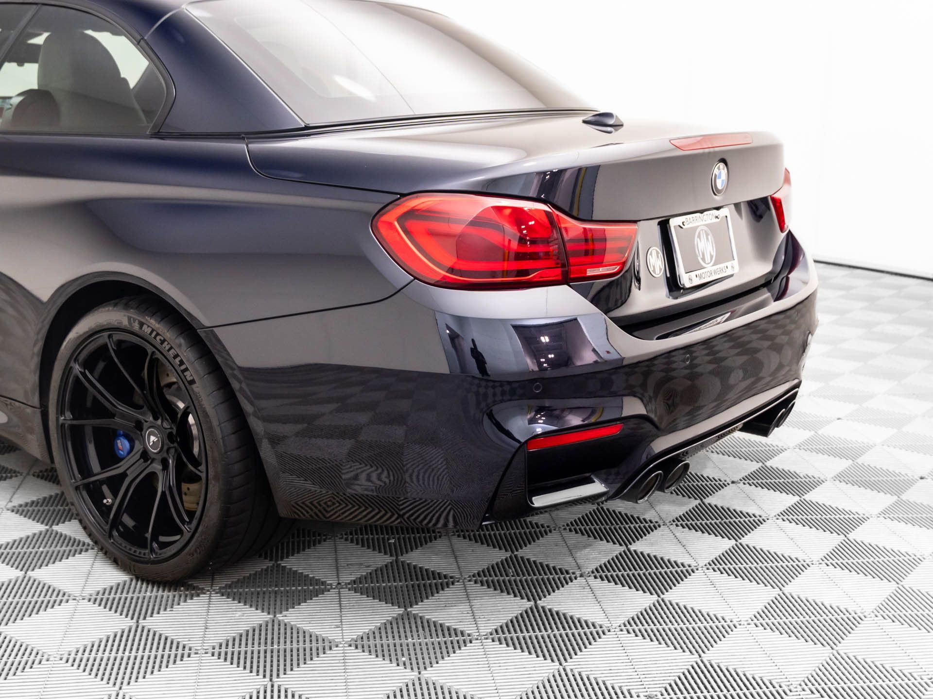 Used 2018 BMW M4 Convertible w/ Competition Package image 36