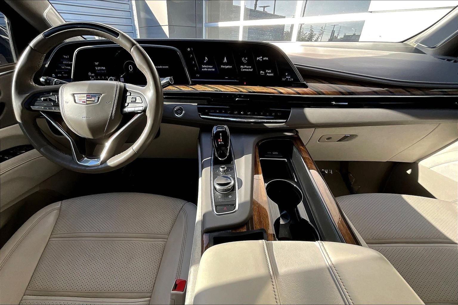 Used 2023 Cadillac Escalade Sport Platinum AWD/4WD image 15