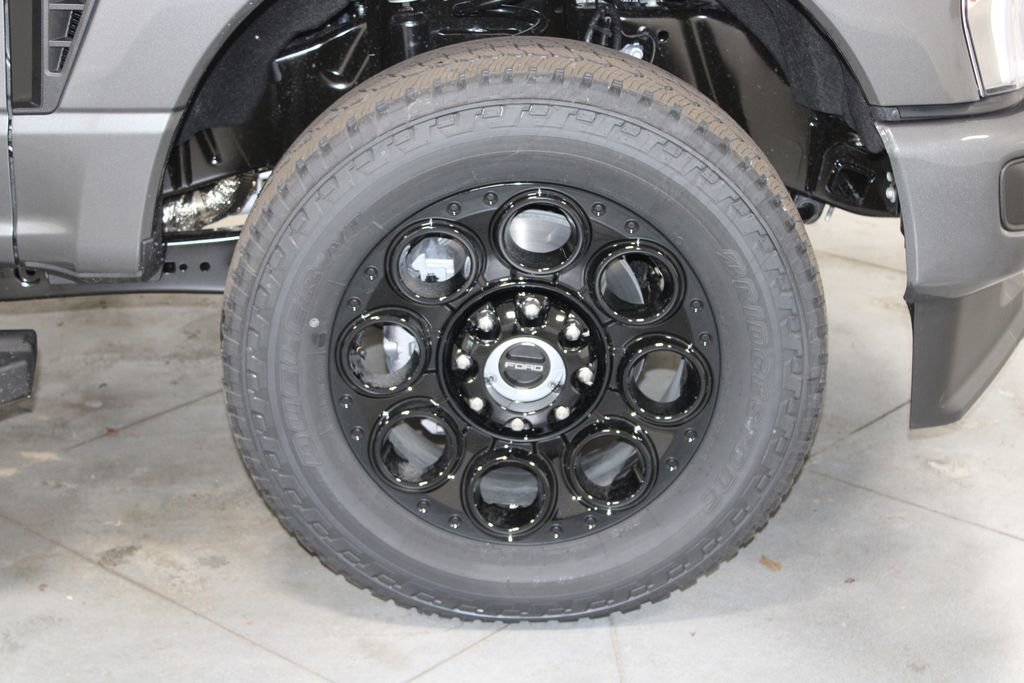 New 2026 Ford F250 Lariat w/ Black Appearance Package image 13