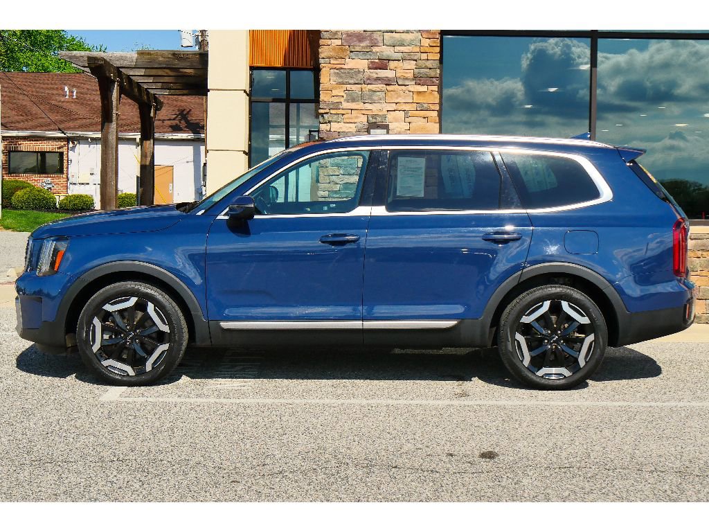 Used 2023 Kia Telluride S w/ S Sunroof Package image 6