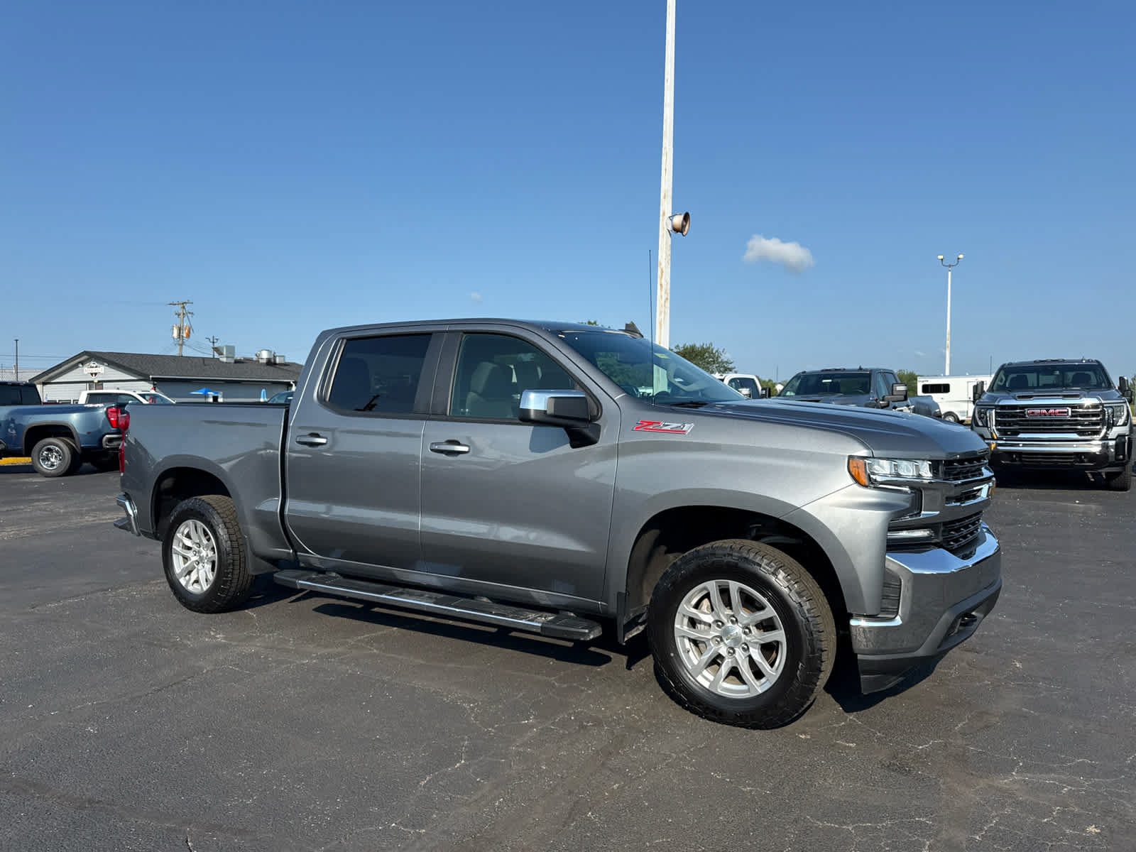 Certified 2022 Chevrolet Silverado 1500 LT AWD/4WD image 7