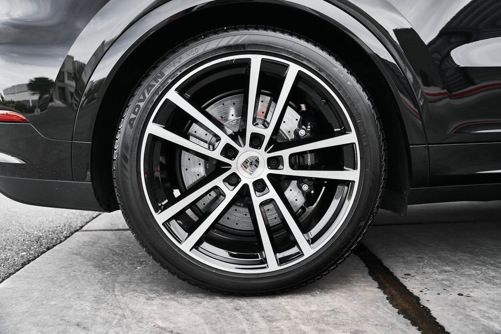 Used 2026 Porsche Cayenne Turbo image 22