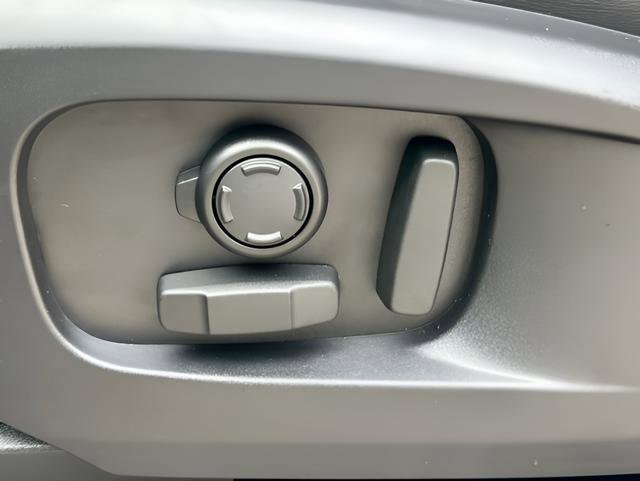 Certified 2025 Land Rover Defender 110 S image 16