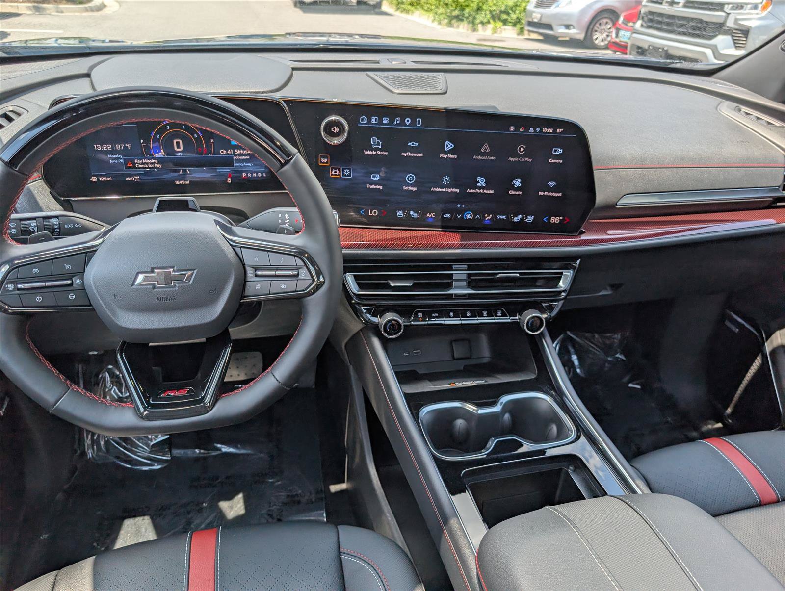 Used 2026 Chevrolet Traverse RS AWD/4WD image 19