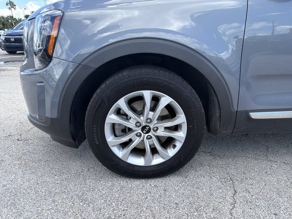 Used 2020 Kia Telluride LX FWD image 30