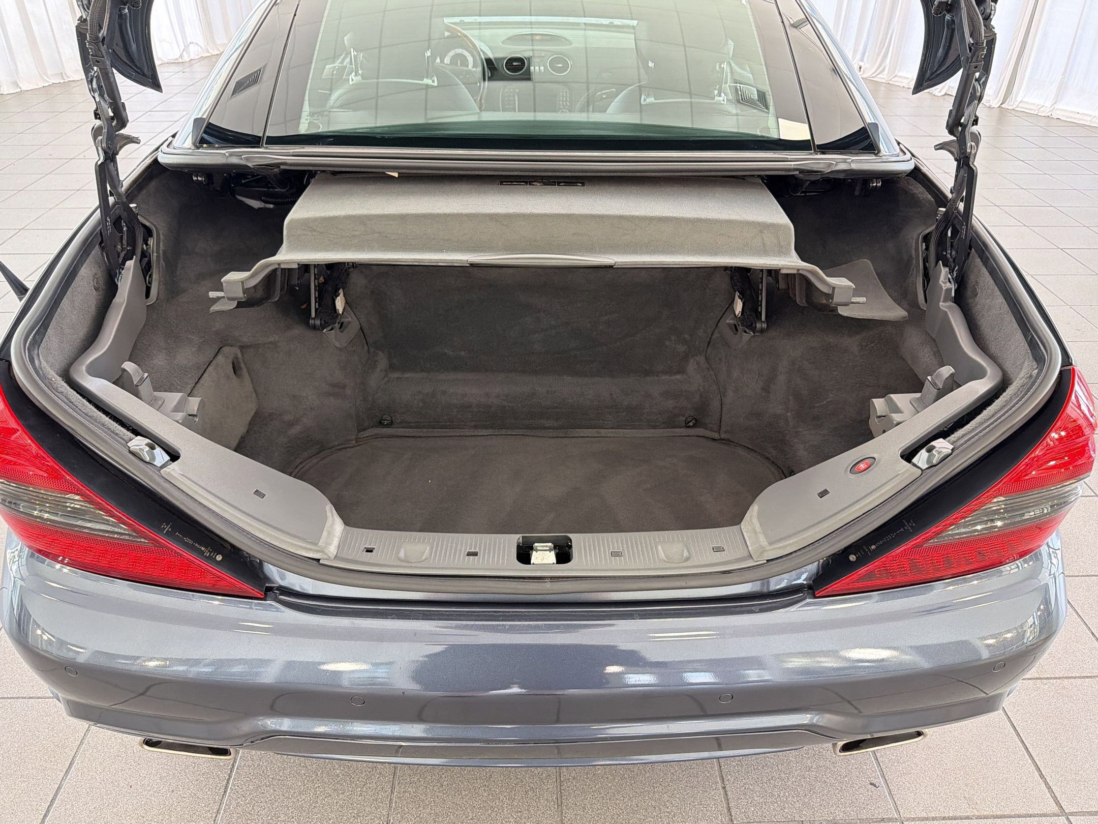 Used 2009 Mercedes-Benz SL 550 image 30
