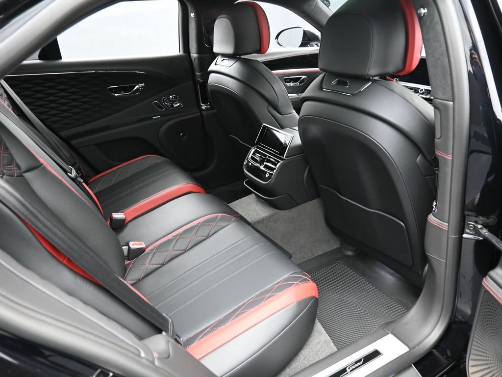Certified 2024 Bentley Flying Spur W12 AWD/4WD image 31