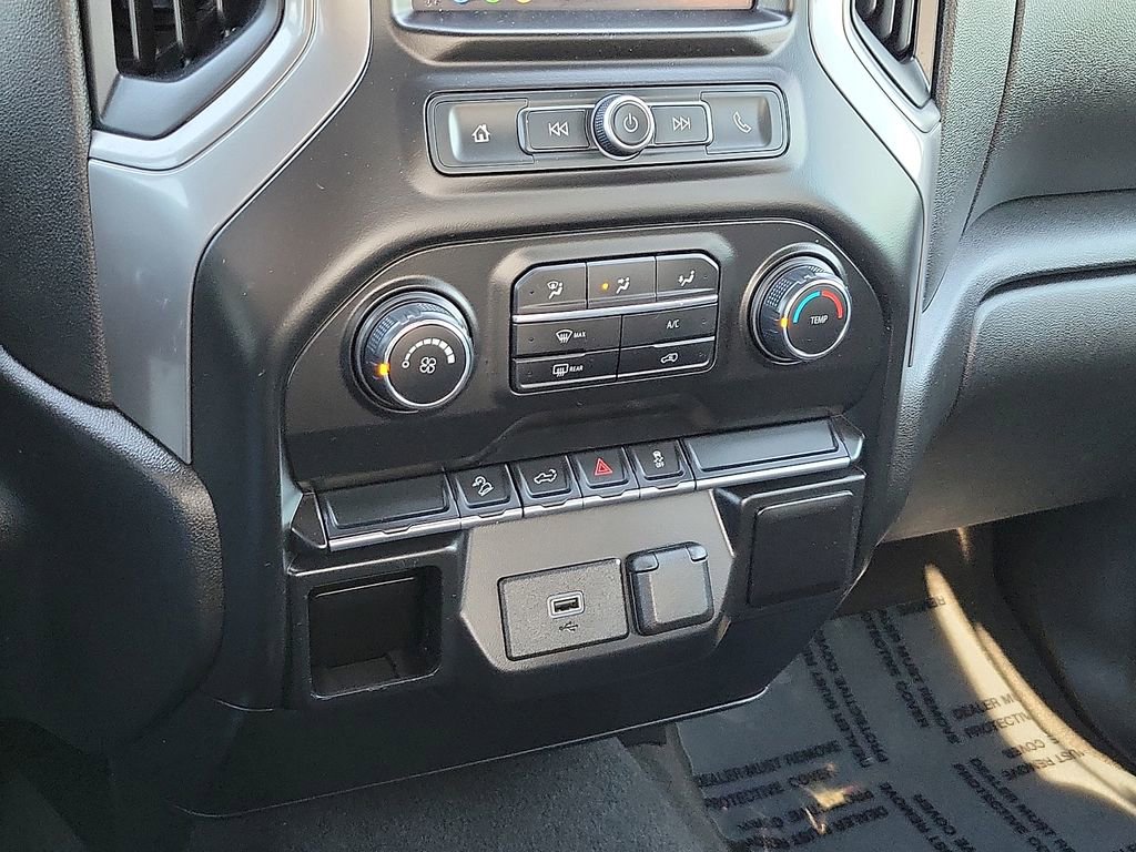Used 2020 Chevrolet Silverado 1500 Custom Trail Boss w/ Custom Convenience Package AWD/4WD image 17