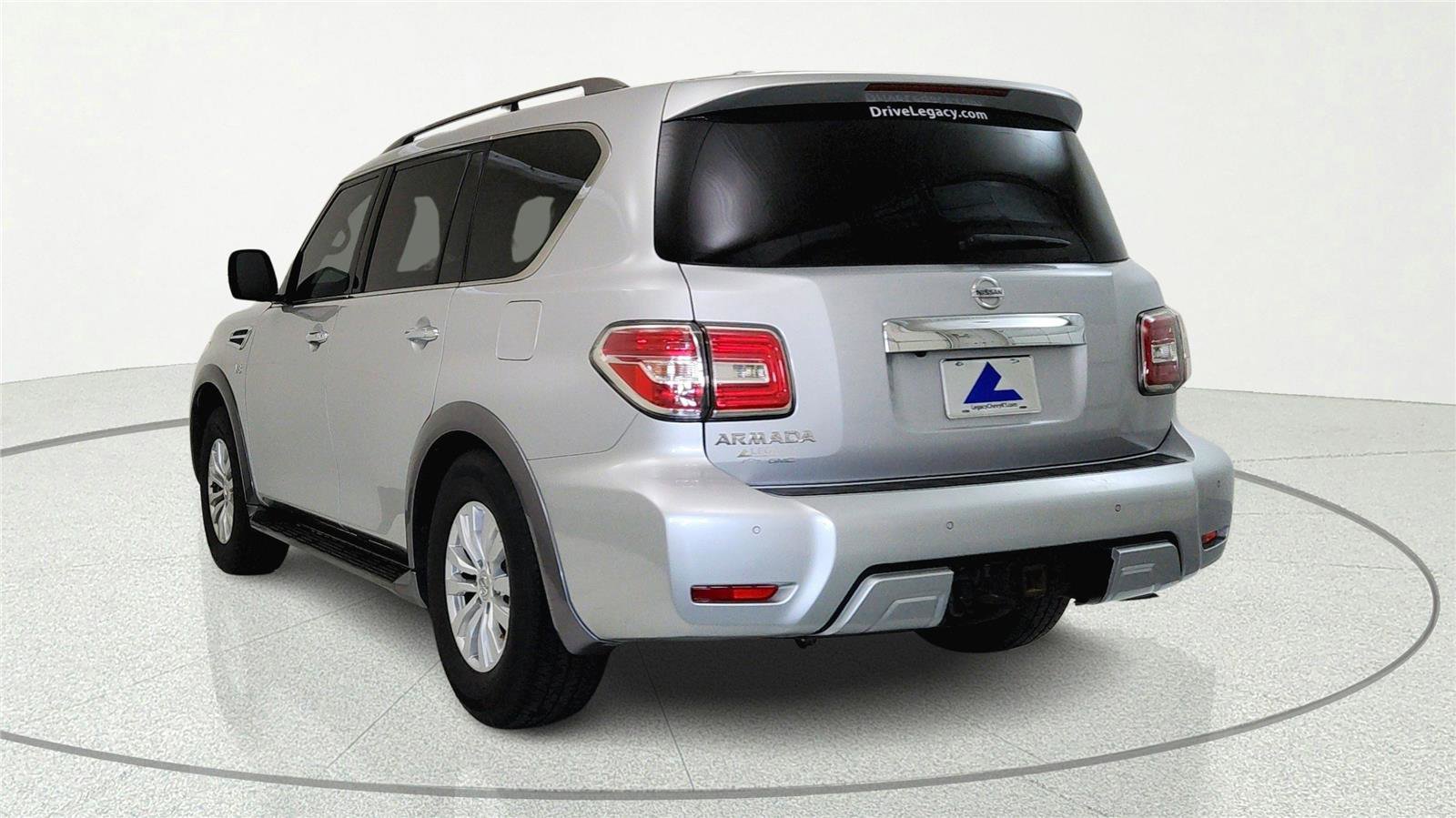 Used 2018 Nissan Armada SV w/ Driver Package AWD/4WD image 3