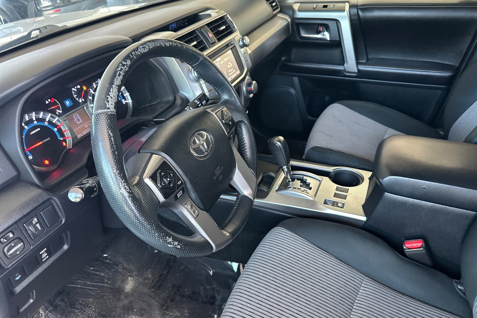 Used 2017 Toyota 4Runner SR5 RWD image 10