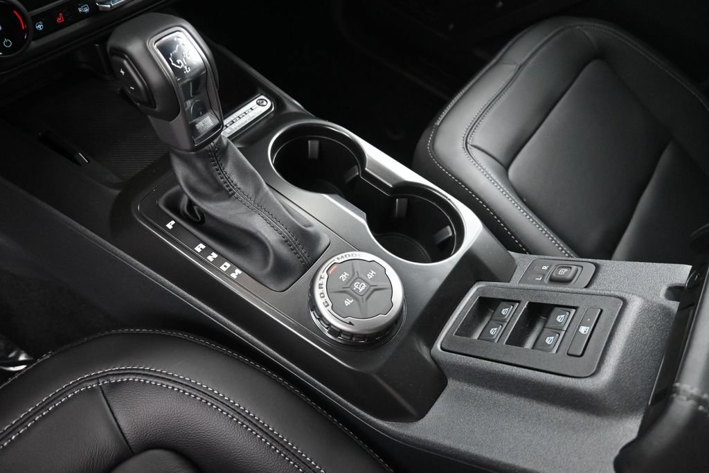New 2026 Ford Bronco Outer Banks AWD/4WD image 4