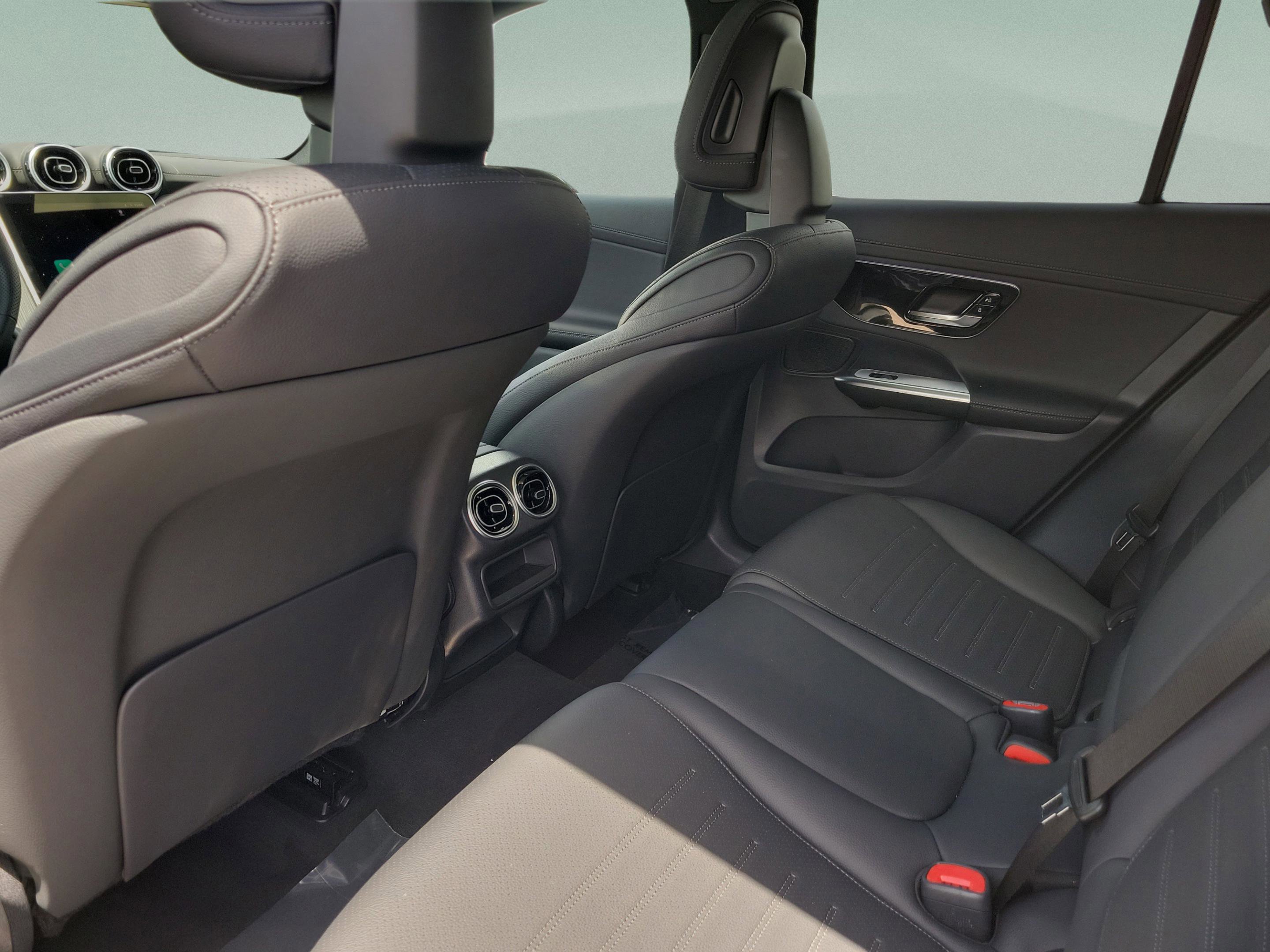 Certified 2026 Mercedes-Benz GLC 300 4MATIC image 10