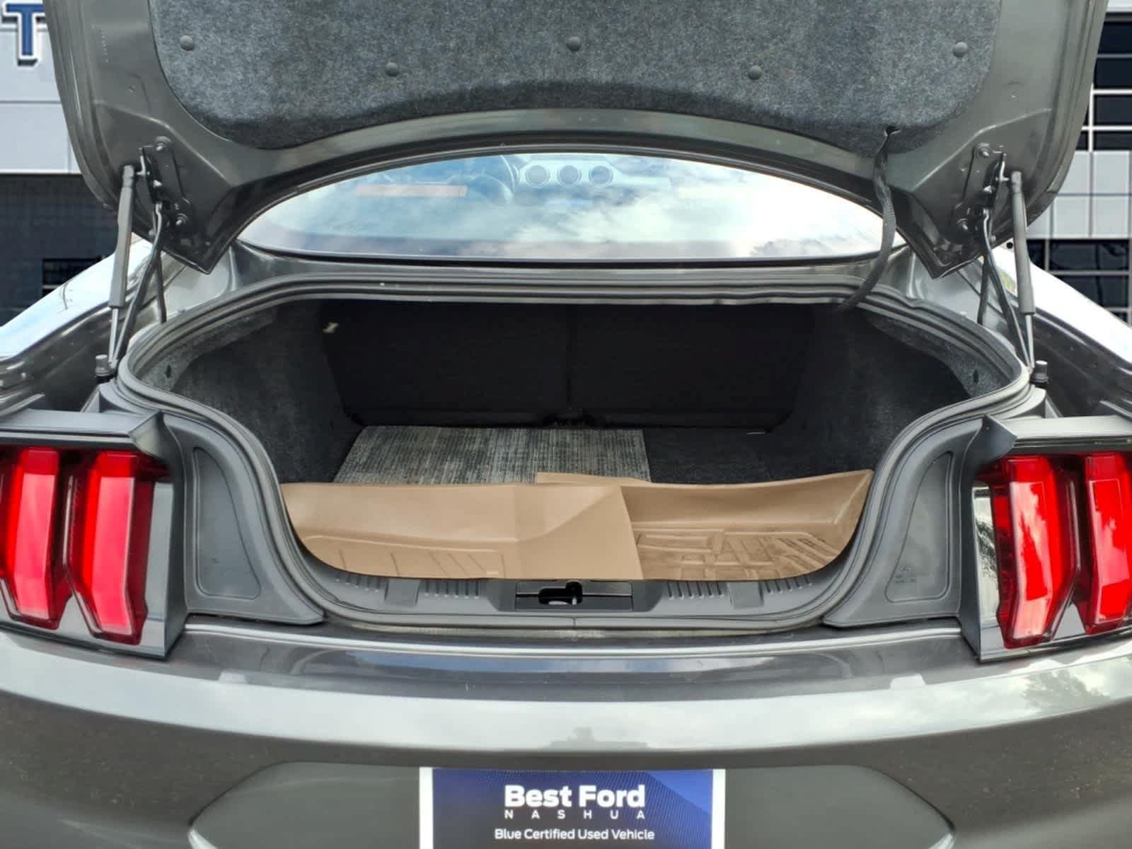 Used 2019 Ford Mustang GT Premium RWD image 6