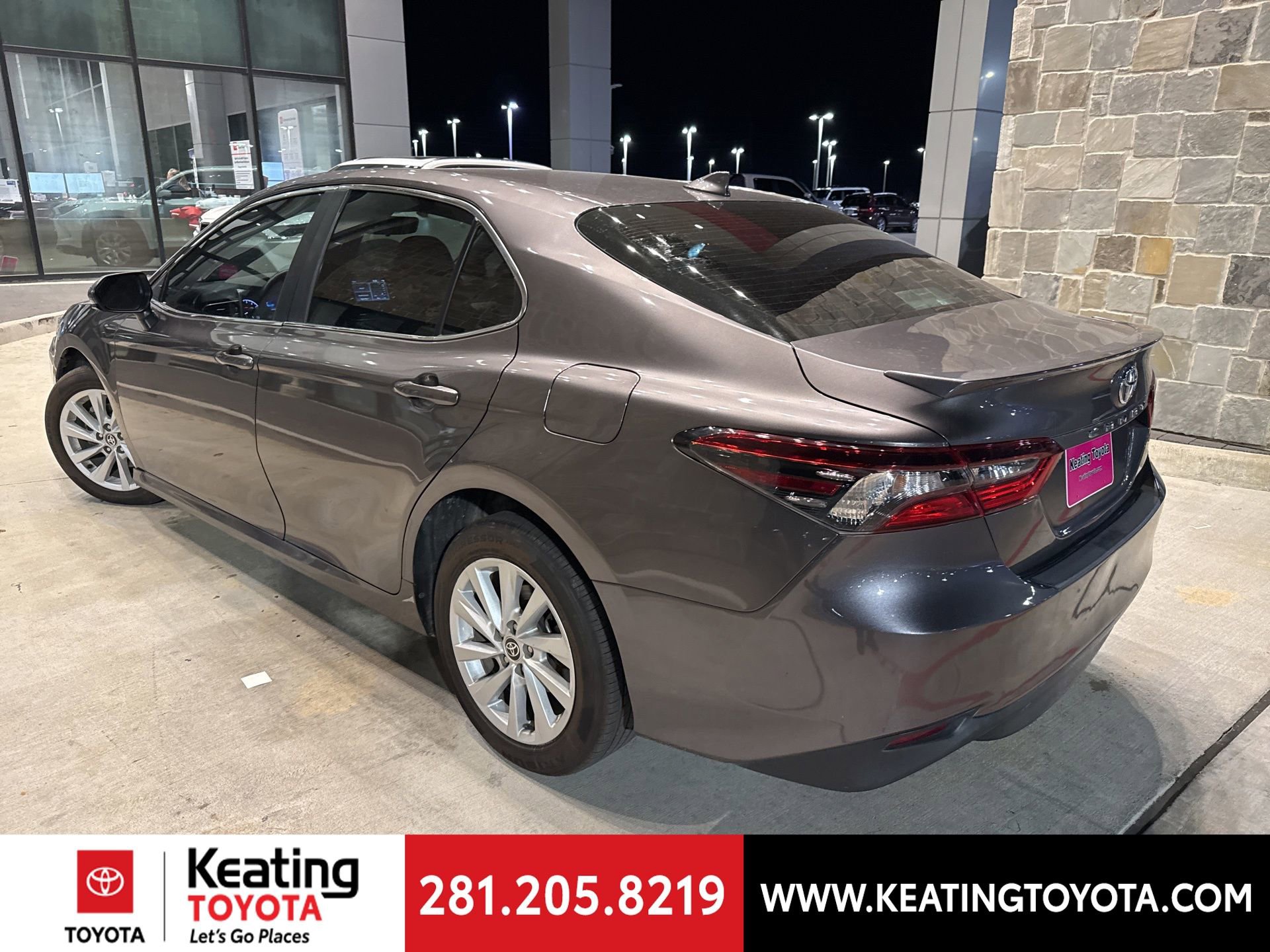Used 2023 Toyota Camry LE image 5