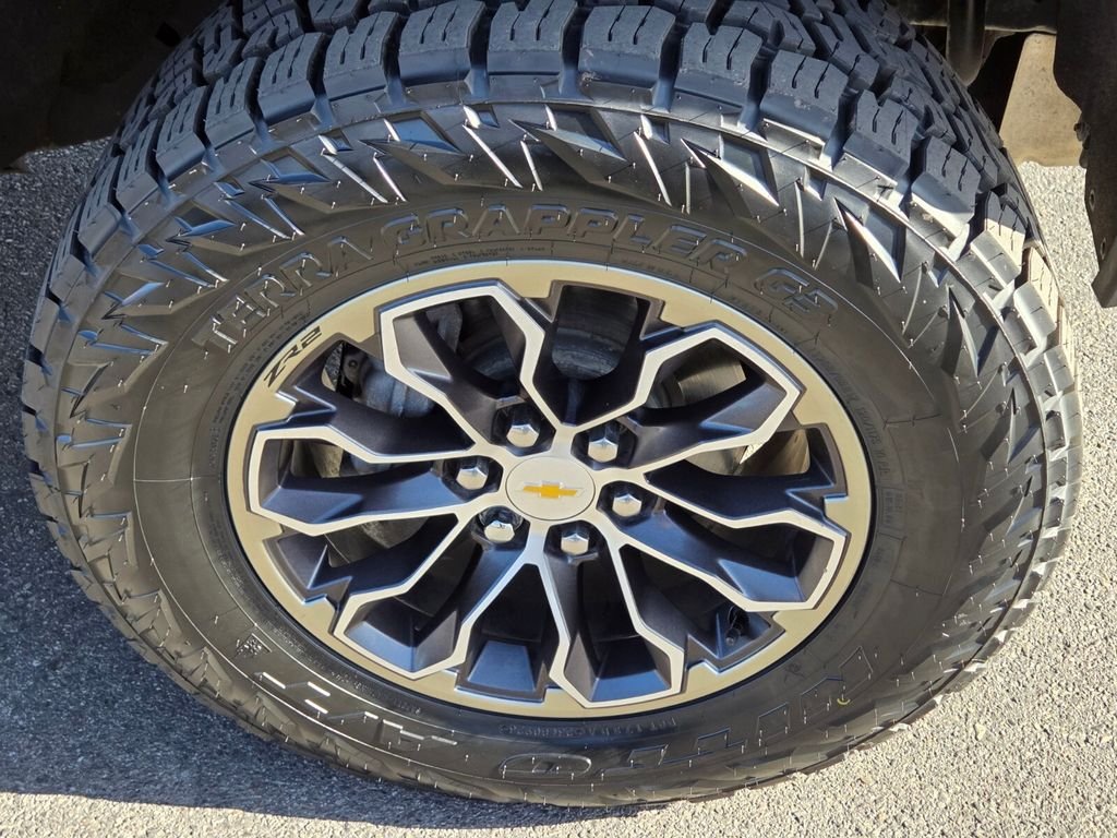 Used 2019 Chevrolet Colorado ZR2 AWD/4WD image 9