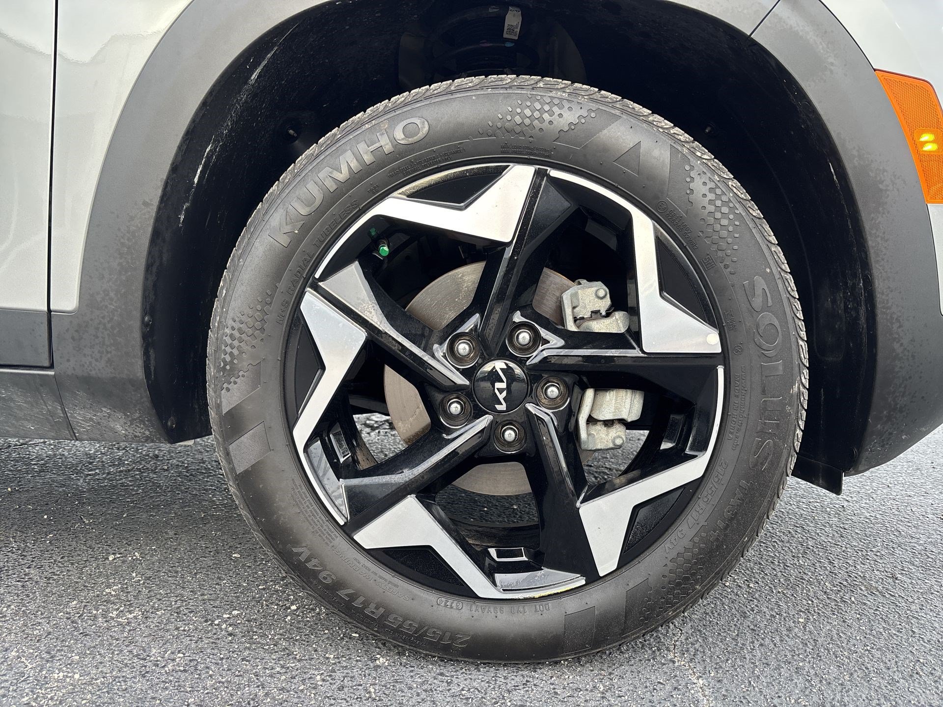Used 2025 Kia Seltos EX FWD image 18