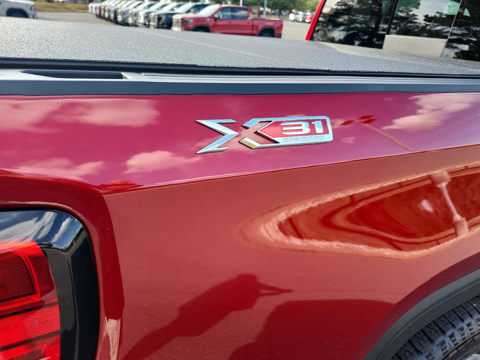 Certified 2023 GMC Sierra 1500 SLT w/ SLT Premium Plus Package image 6