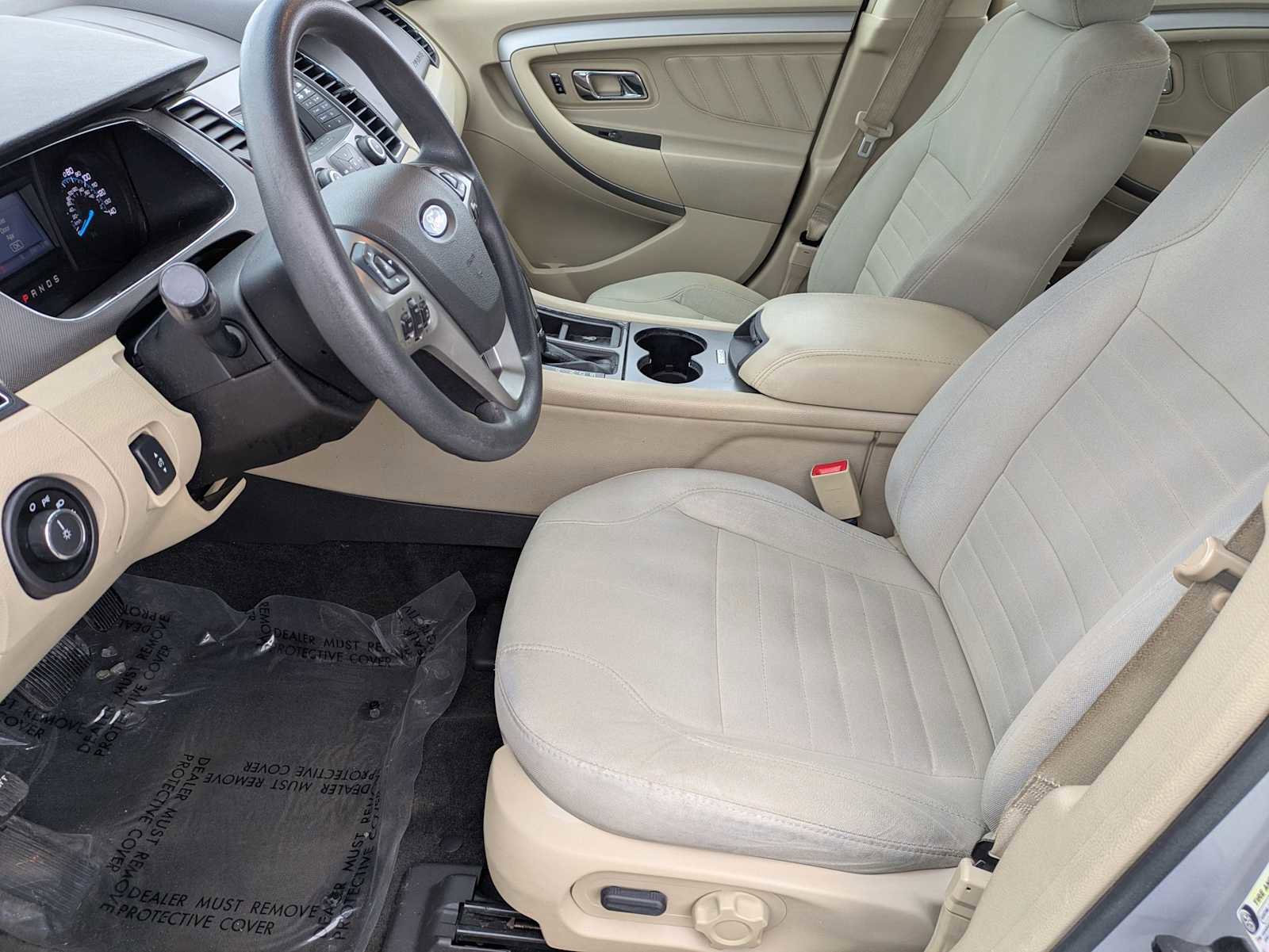 Used 2017 Ford Taurus SE image 15