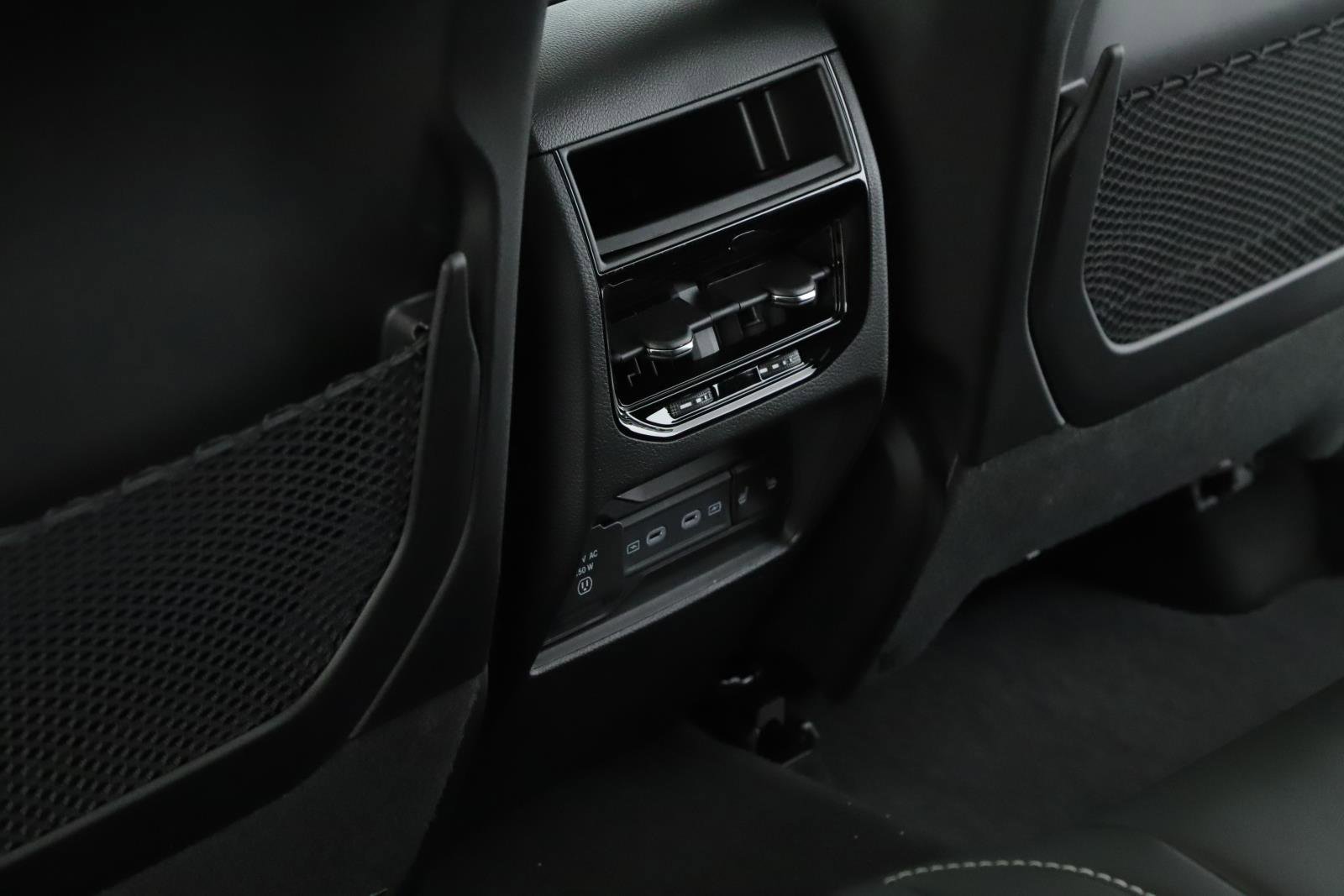 New 2026 Jeep Grand Cherokee Limited w/ Limited Altitude Package image 6