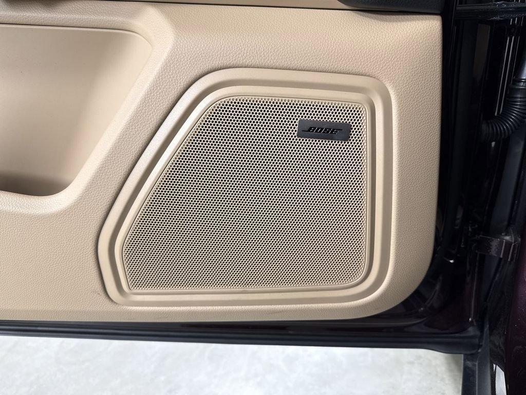New 2026 Porsche Macan AWD/4WD image 35