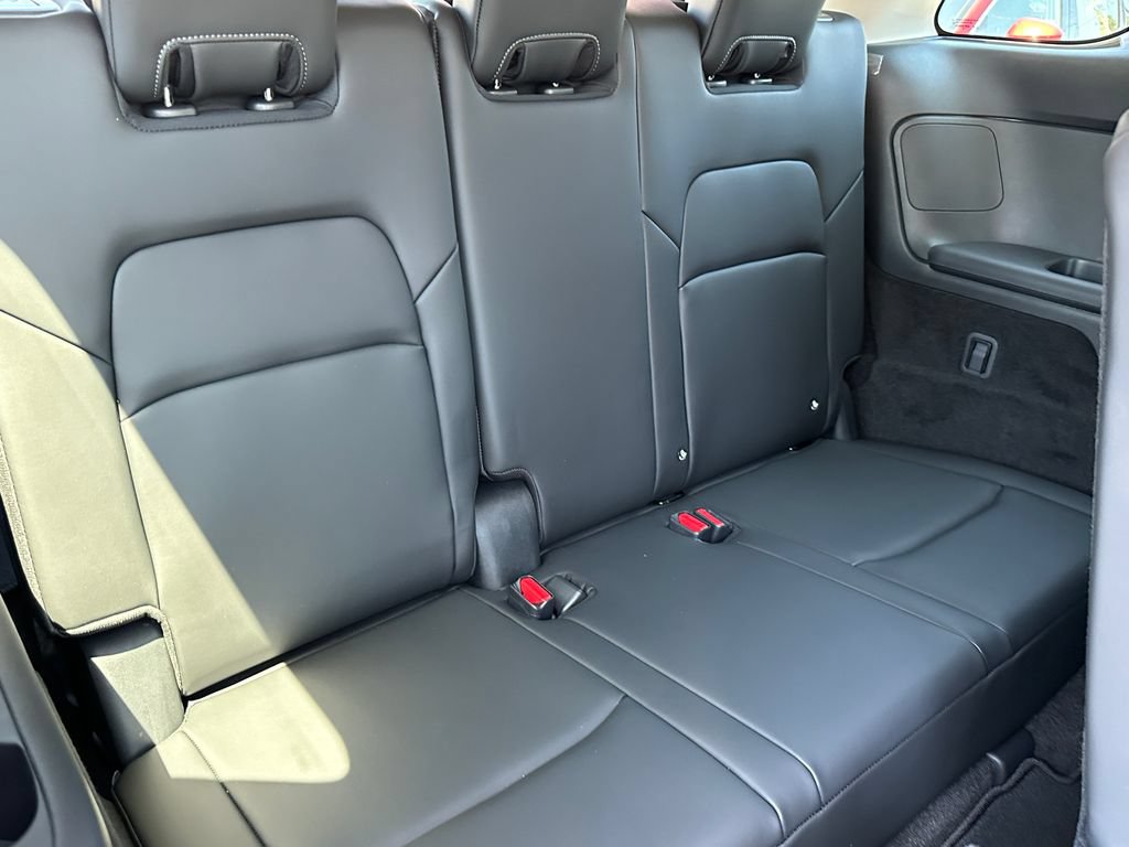 New 2026 Nissan Pathfinder SL FWD image 18