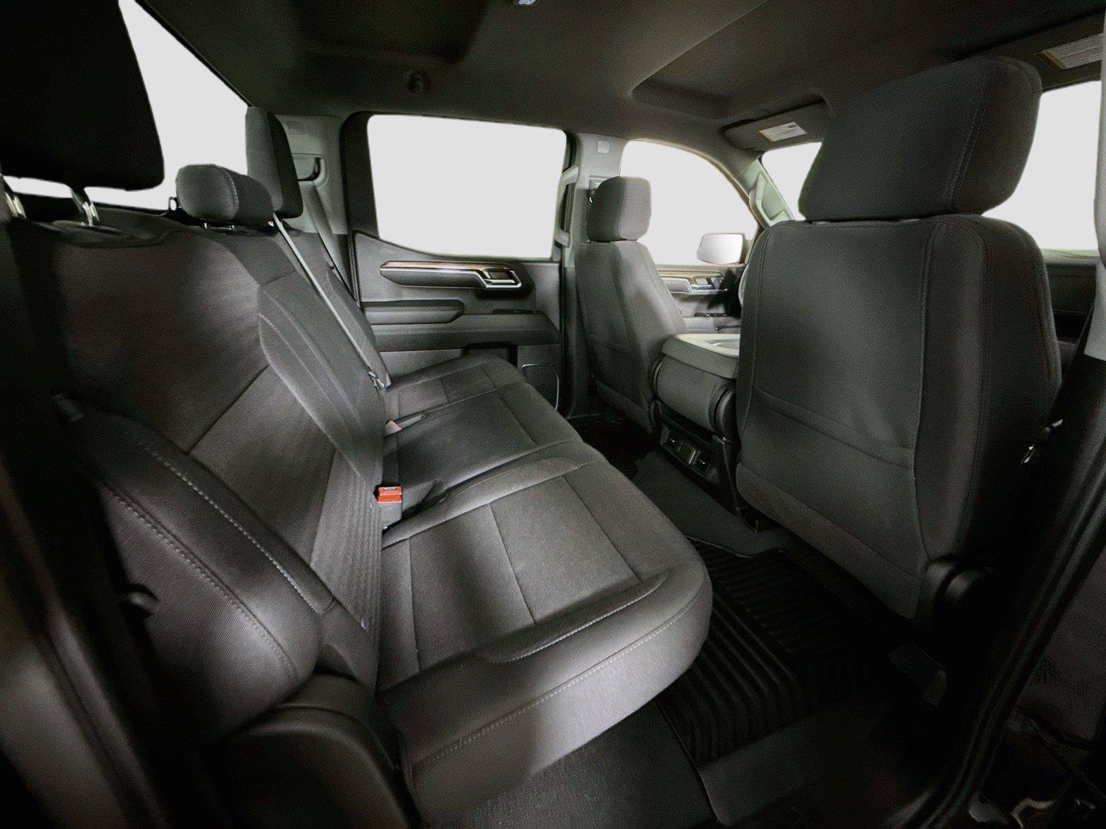 Used 2024 Chevrolet Silverado 1500 LT AWD/4WD image 19