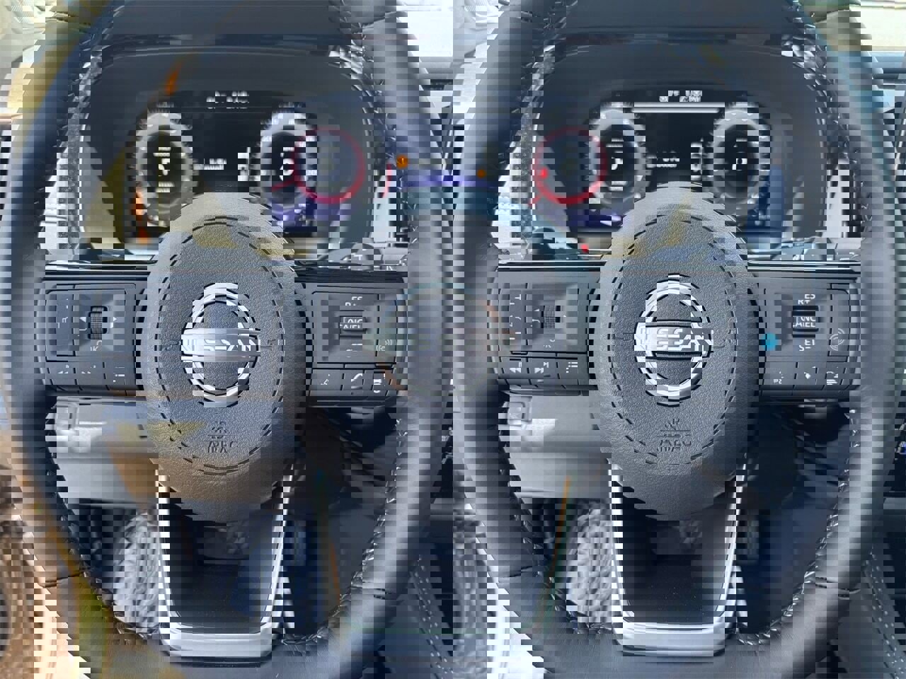 New 2025 Nissan Pathfinder Platinum w/ Cargo Package image 33