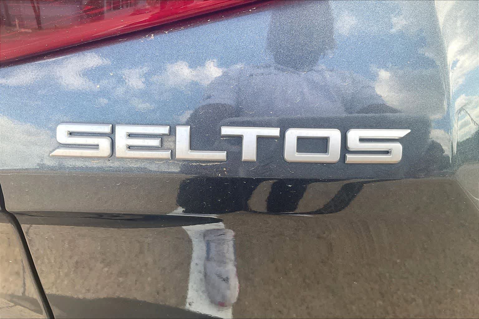 Certified 2023 Kia Seltos S w/ Navigation Package FWD image 7