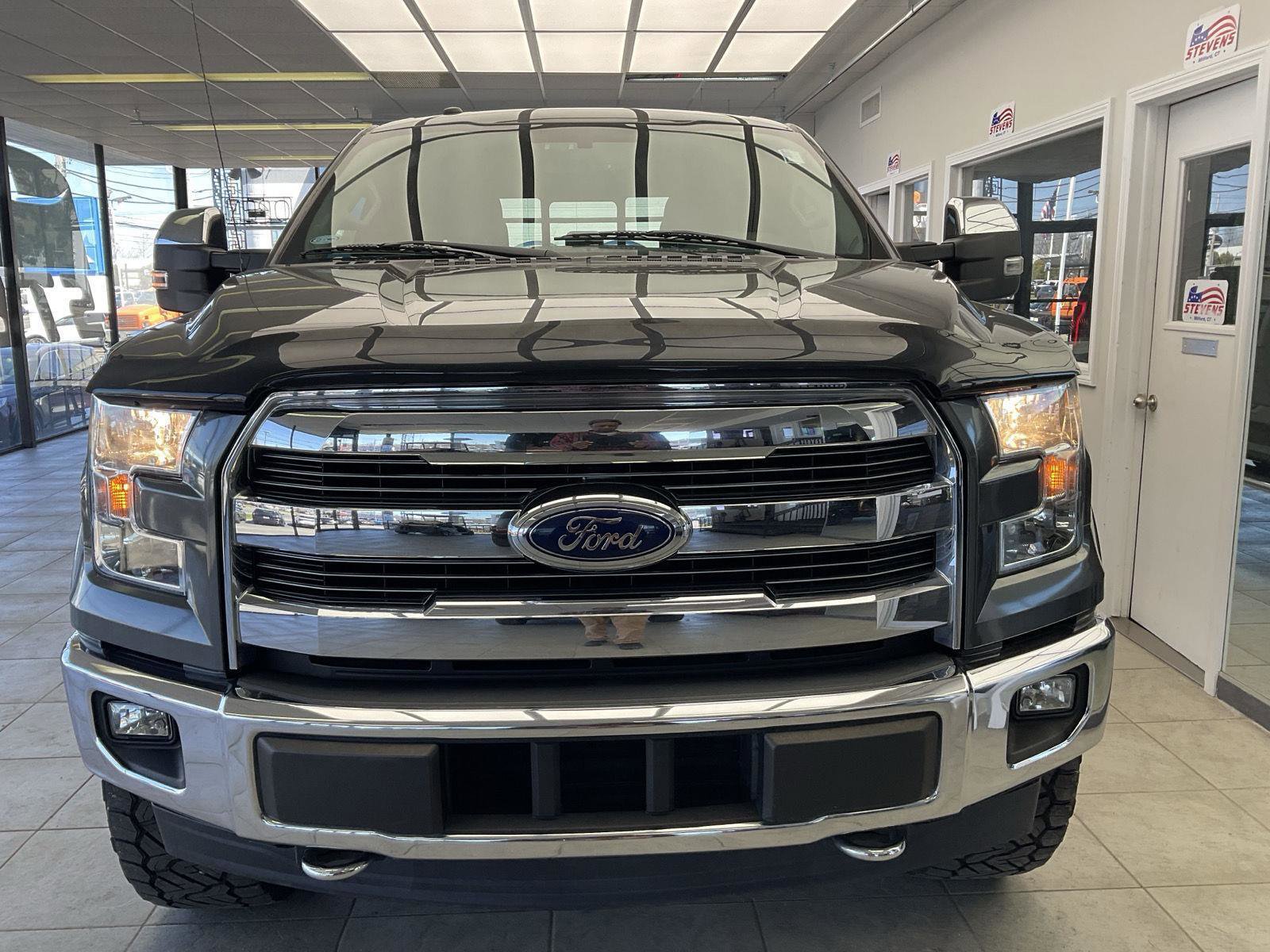 Used 2017 Ford F150 Lariat AWD/4WD image 2