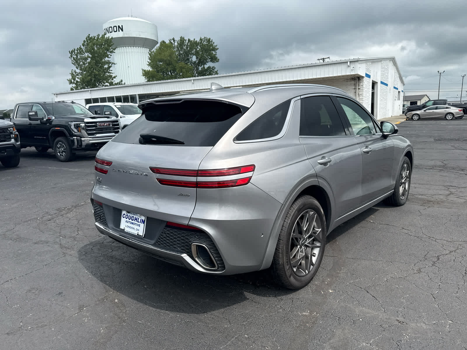 Used 2023 Genesis GV70 2.5T w/ Advanced Package AWD/4WD image 5