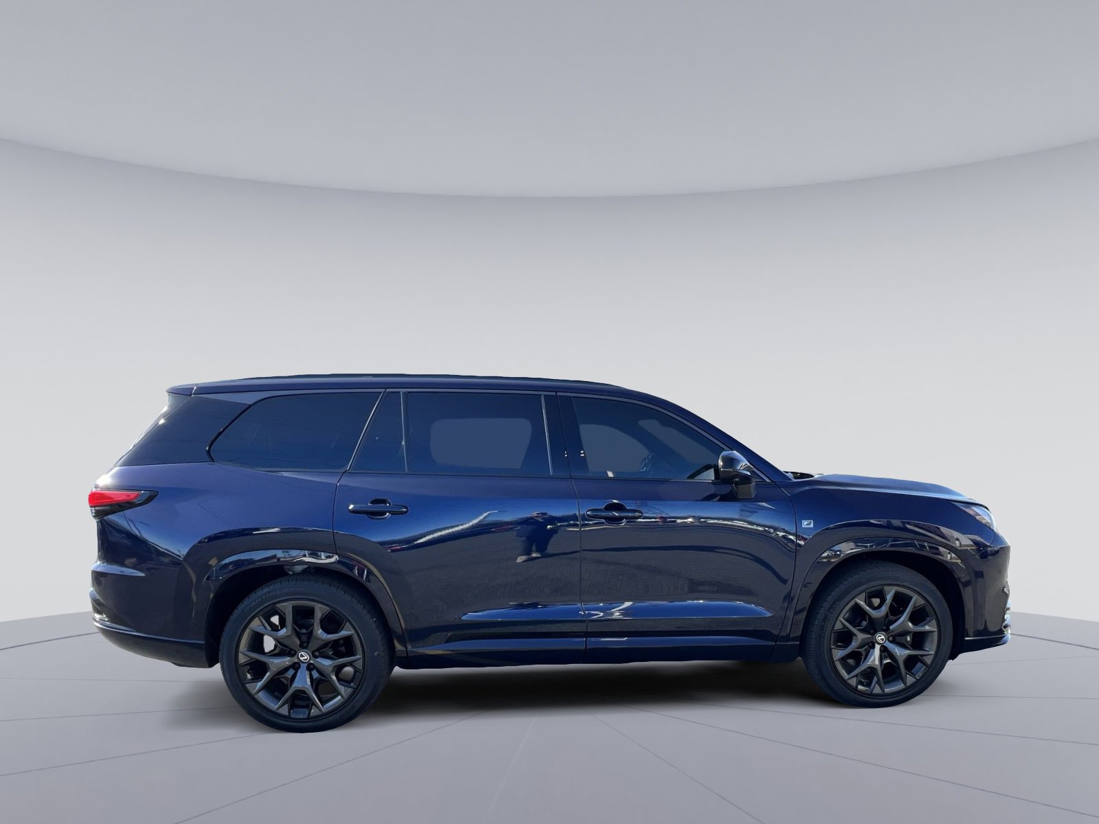 Used 2026 Lexus TX 500h AWD image 10