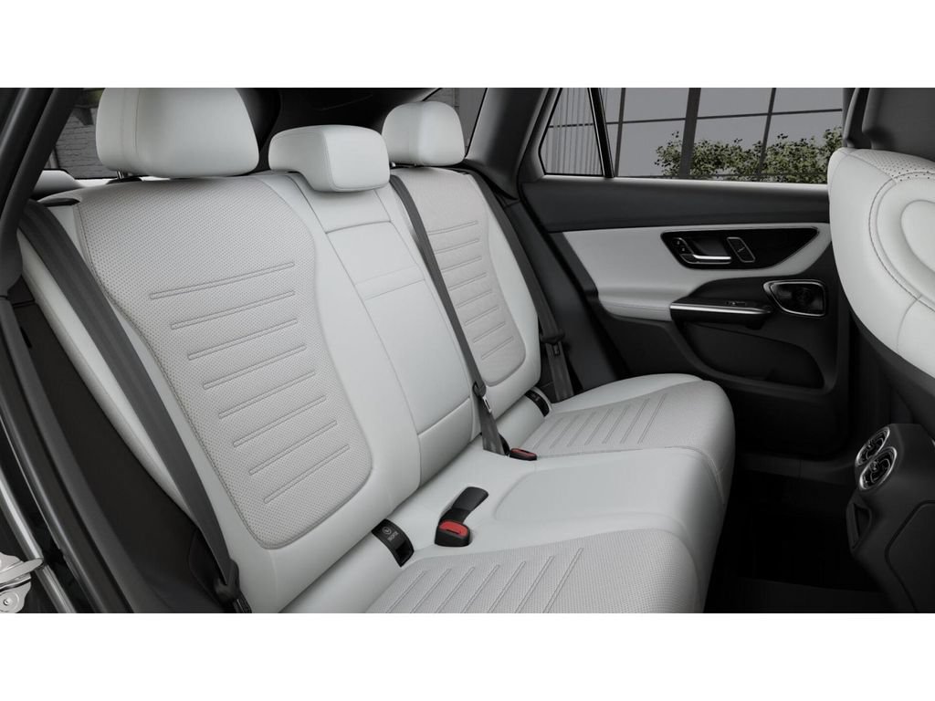New 2026 Mercedes-Benz GLC 300 4MATIC image 5