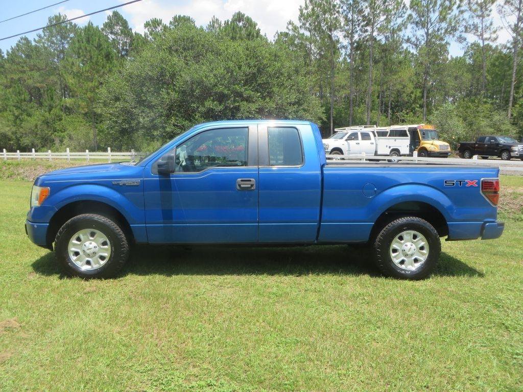 Used 2011 Ford F150 STX w/ Trailer Tow Pkg