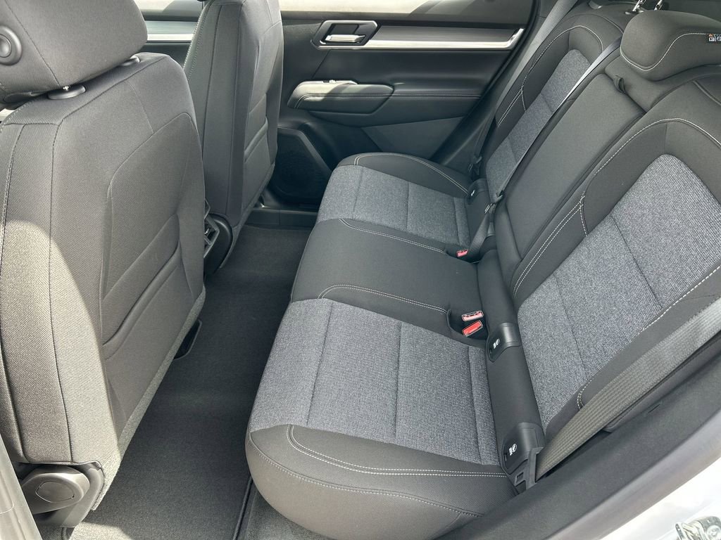 New 2026 GMC Terrain Elevation FWD image 25