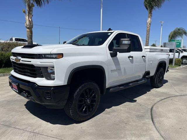 Used 2025 Chevrolet Silverado 2500 Custom AWD/4WD image 1
