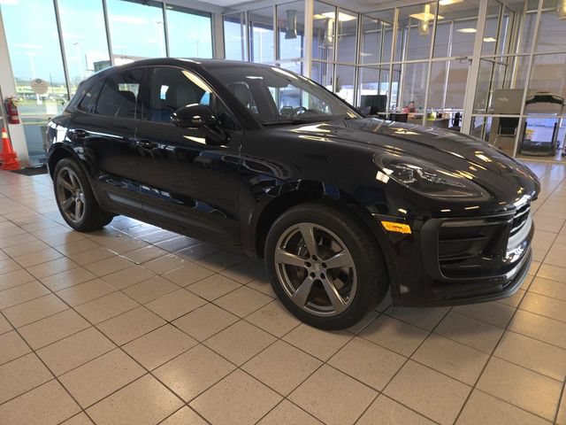 Used 2023 Porsche Macan AWD/4WD video 2