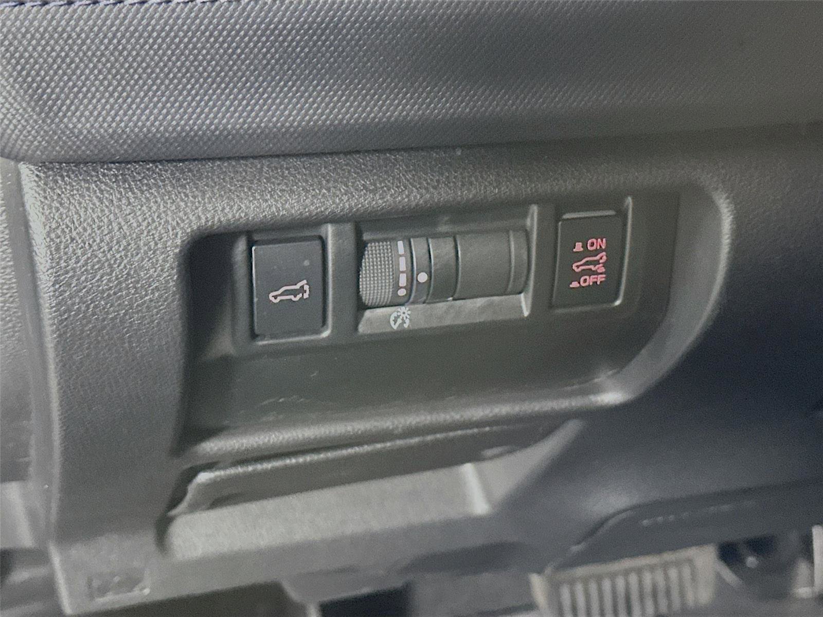 Used 2025 Subaru Forester Premium image 10