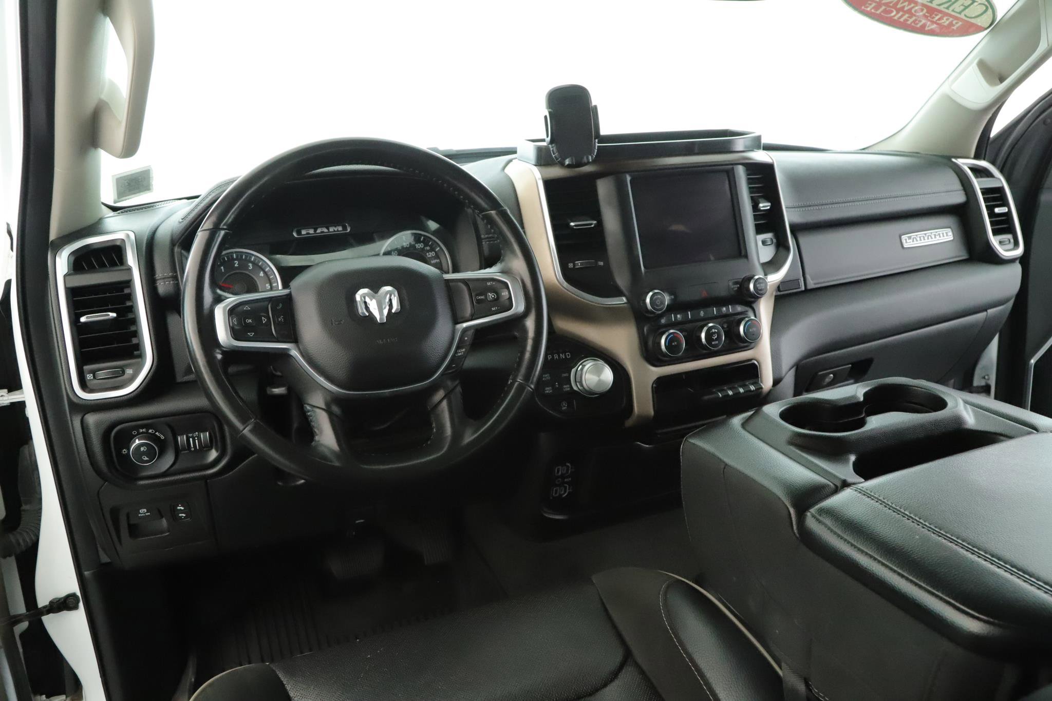 Used 2022 RAM 1500 Laramie AWD/4WD image 2