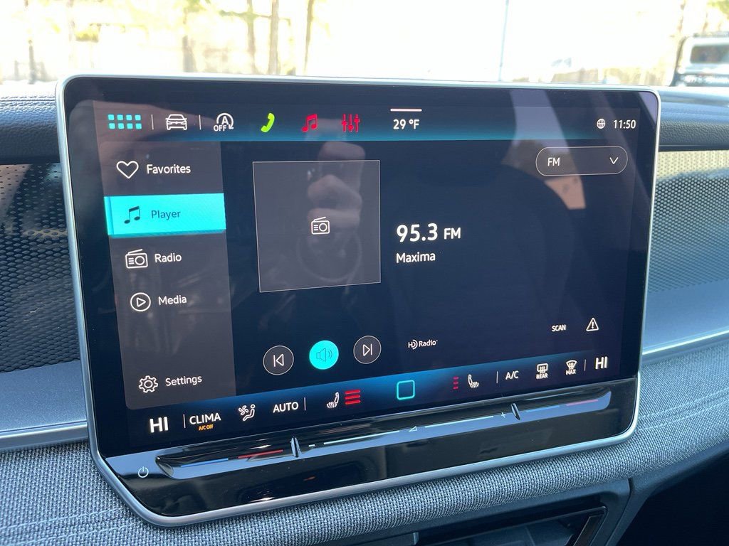 New 2026 Volkswagen Tiguan S FWD image 8