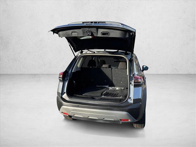 Used 2023 Nissan Rogue S image 7